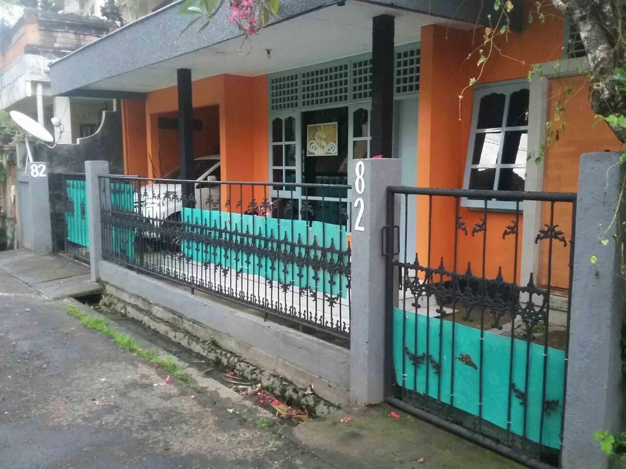 Szabrian Hostel Denpasar Esterno foto